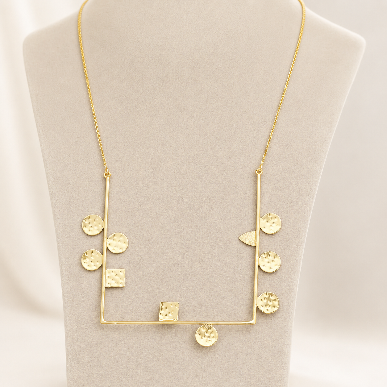 Lima Neckpiece