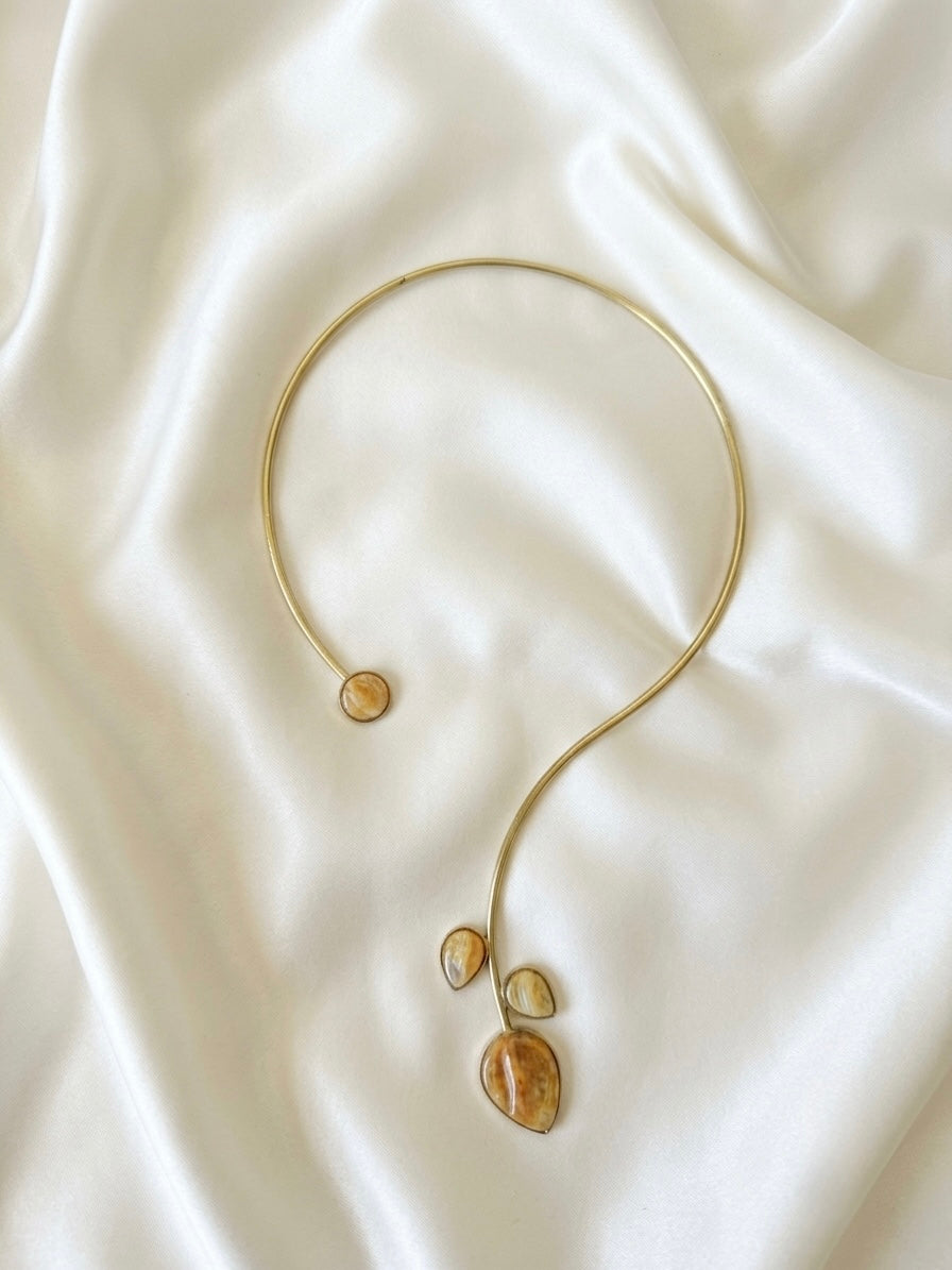 Seeliya neck cuff