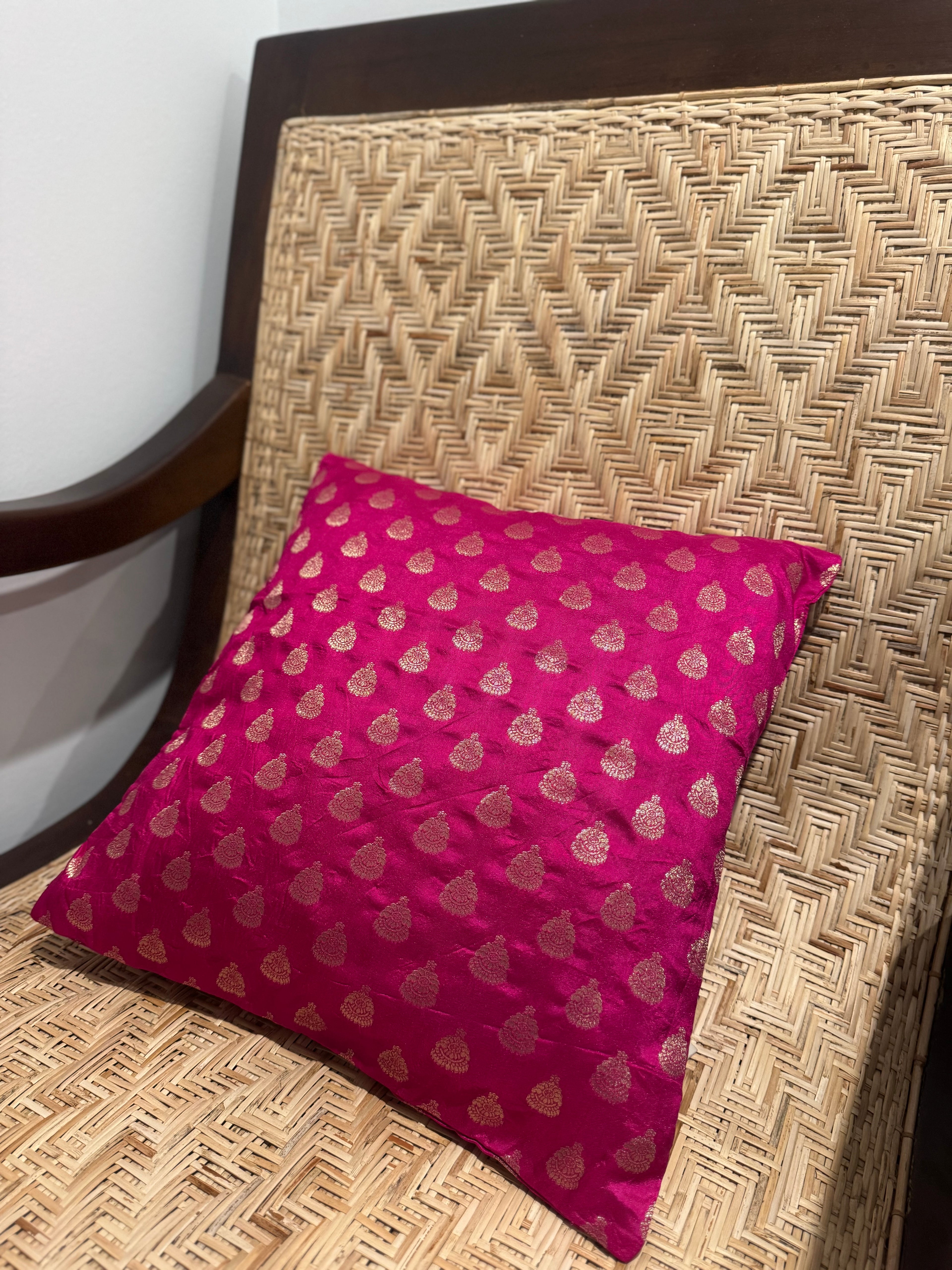 Onam themed cushion cover