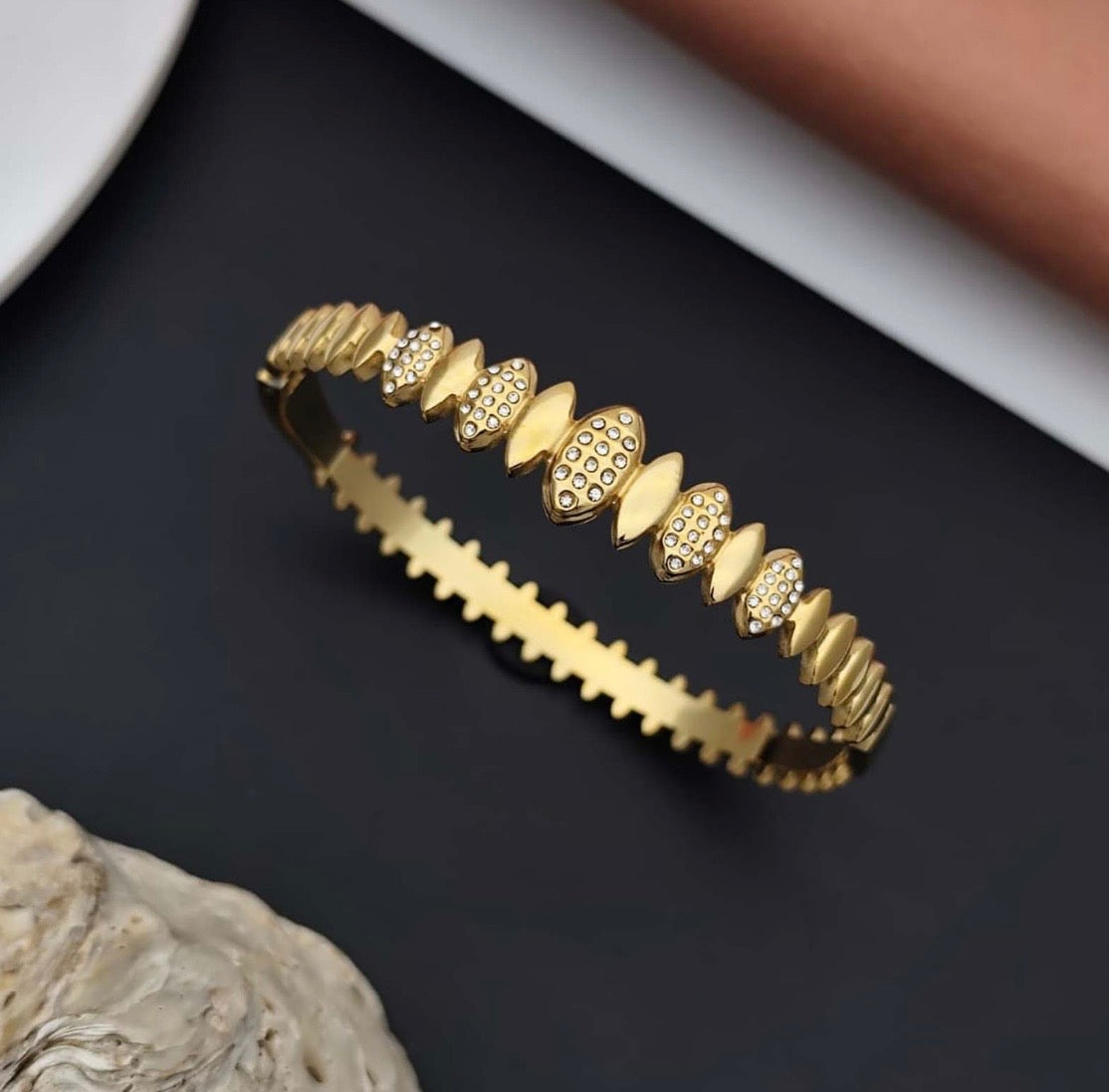 Golden Oval Bangle
