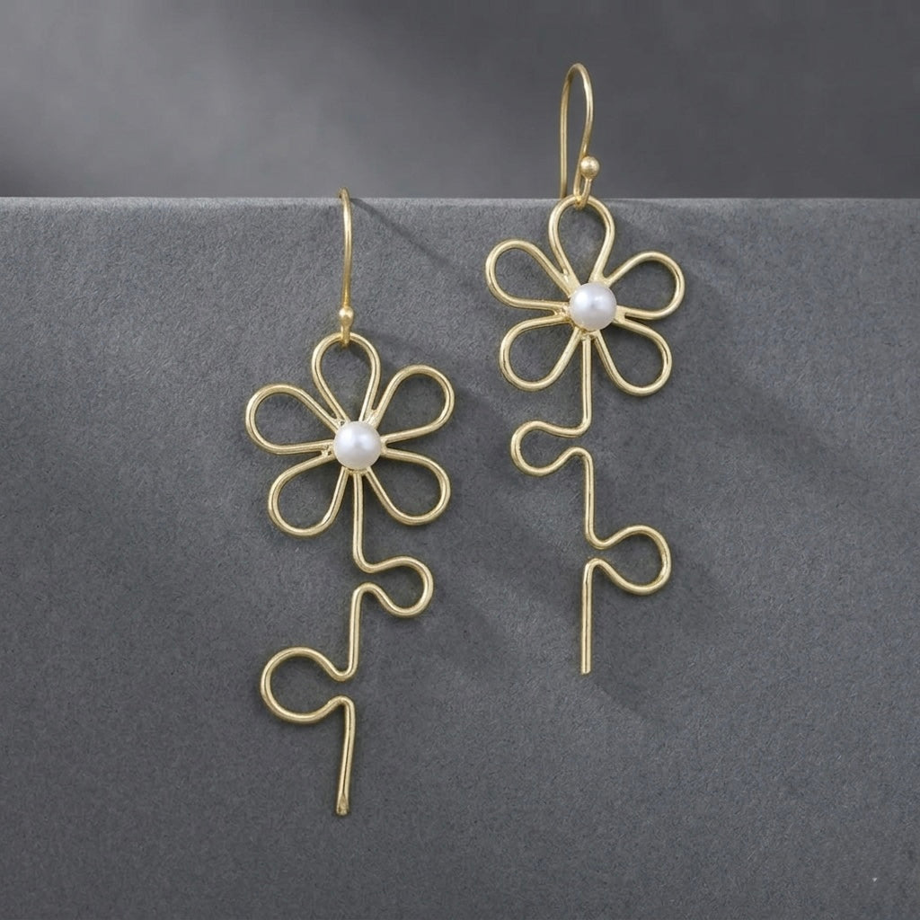 Mila Floral Earring